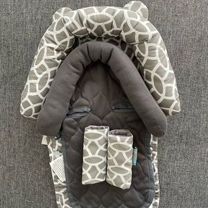 On the Goldbug Duo Head Support + Strap Covers for Car Seats and Strollers